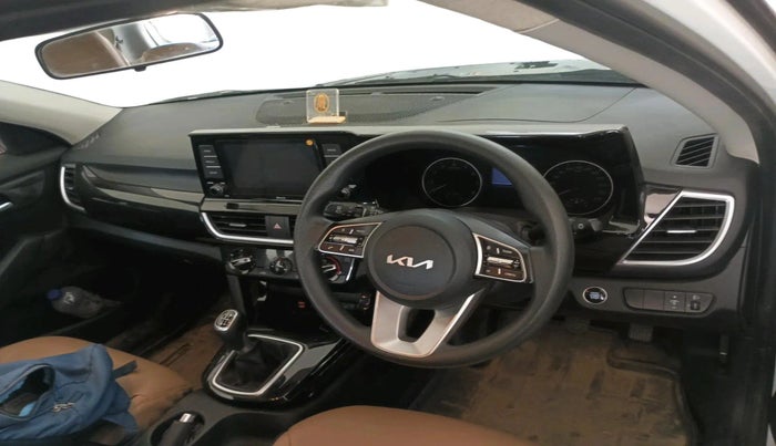 2021 KIA SELTOS HTK PLUS 1.5, Petrol, Manual, 25,413 km, interior