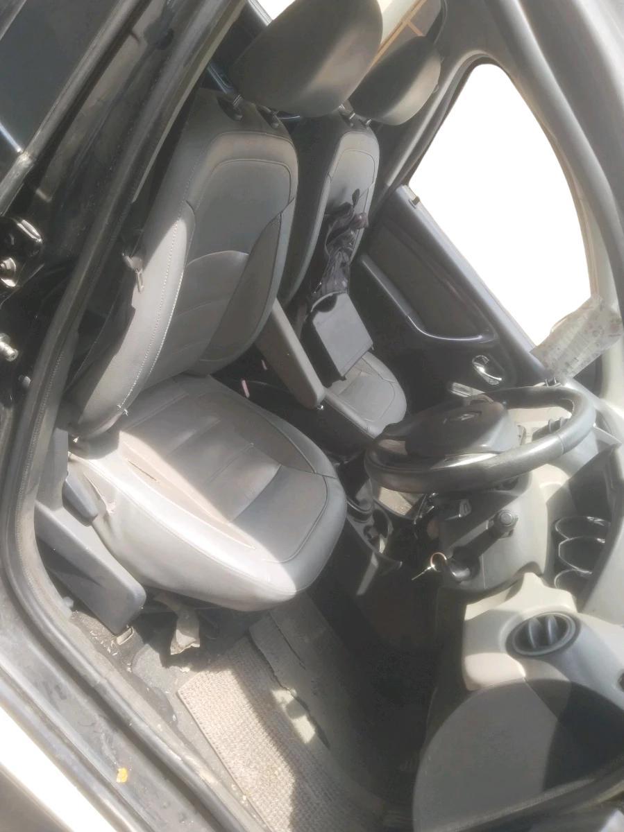 2015 Renault Duster 110 PS RXZ DIESEL, Diesel, Manual, 1,47,487 km, interior