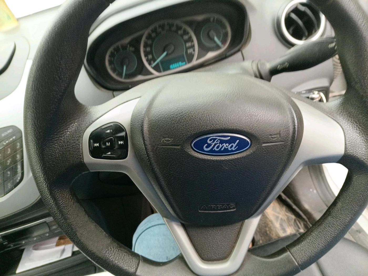 2017 Ford New Figo TITANIUM1.5 DIESEL, Diesel, Manual, 1,66,669 km, interior