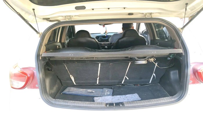 2014 Hyundai Grand i10 SPORTZ 1.1 CRDI, Diesel, Manual, 1,08,381 km, exterior