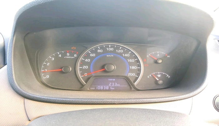 2014 Hyundai Grand i10 SPORTZ 1.1 CRDI, Diesel, Manual, 1,08,381 km, interior