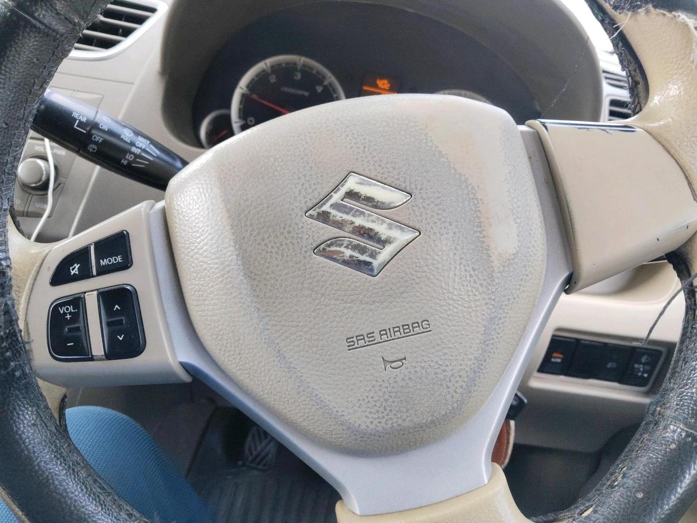 2014 Maruti Ertiga ZDI, Diesel, Manual, 96,671 km, interior