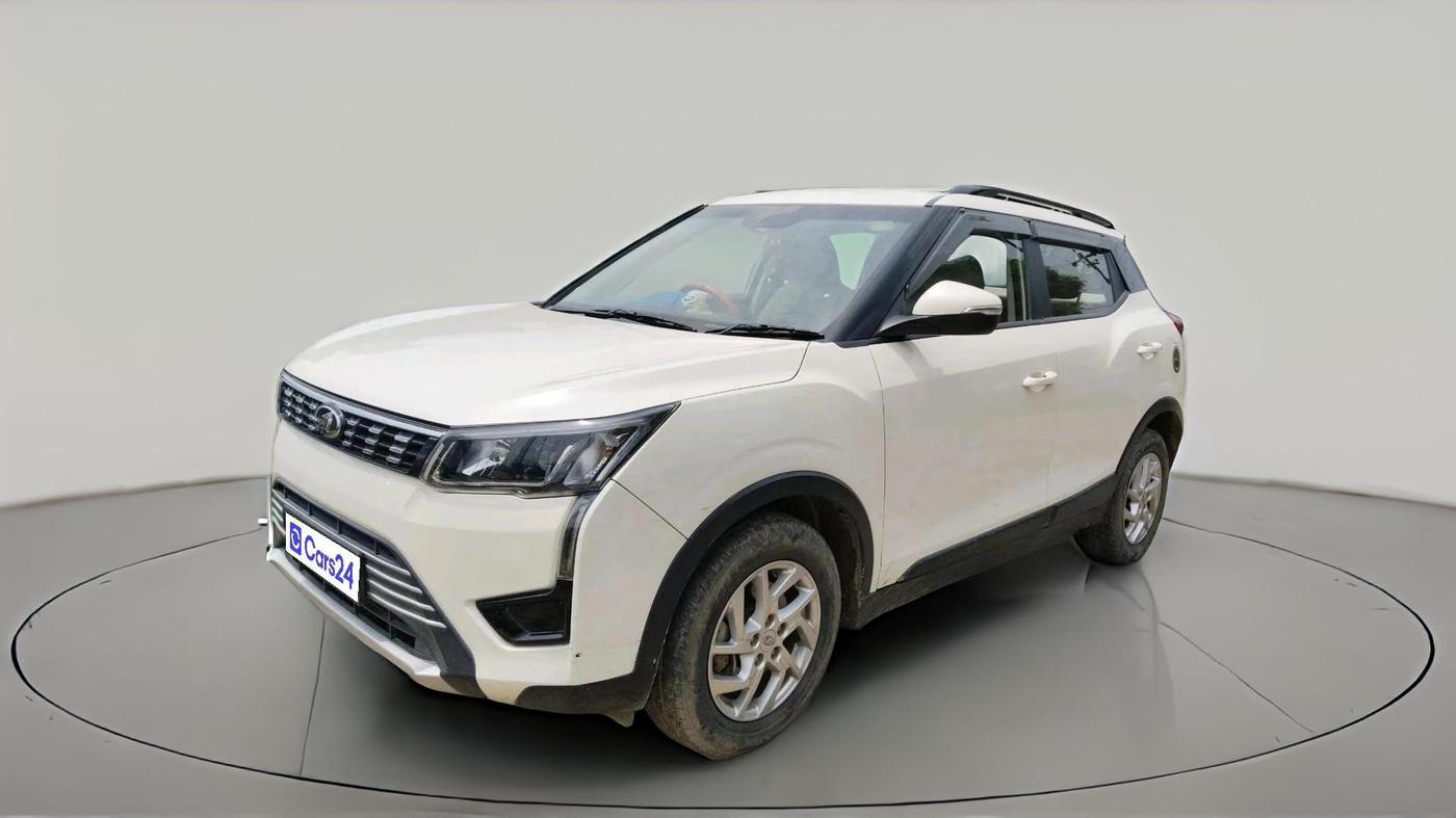 2022 Mahindra XUV300 W8 1.5 DIESEL, Diesel, Manual, 64,764 km, exterior