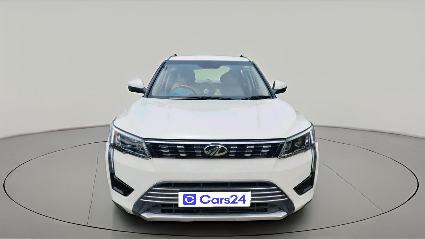2022 Mahindra XUV300 W8 1.5 DIESEL, Diesel, Manual, 64,764 km, exterior