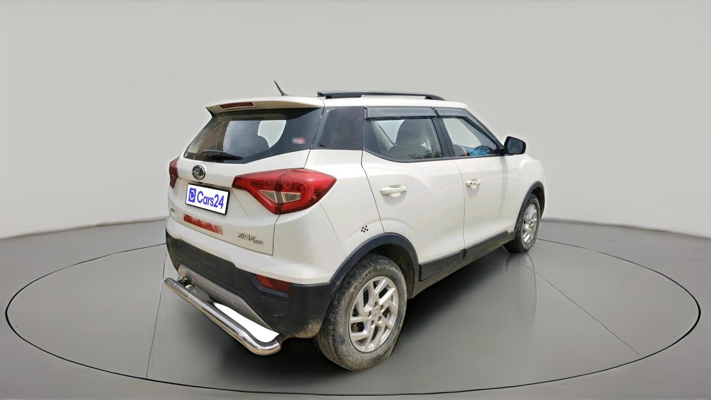 2022 Mahindra XUV300 W8 1.5 DIESEL, Diesel, Manual, 64,764 km, exterior