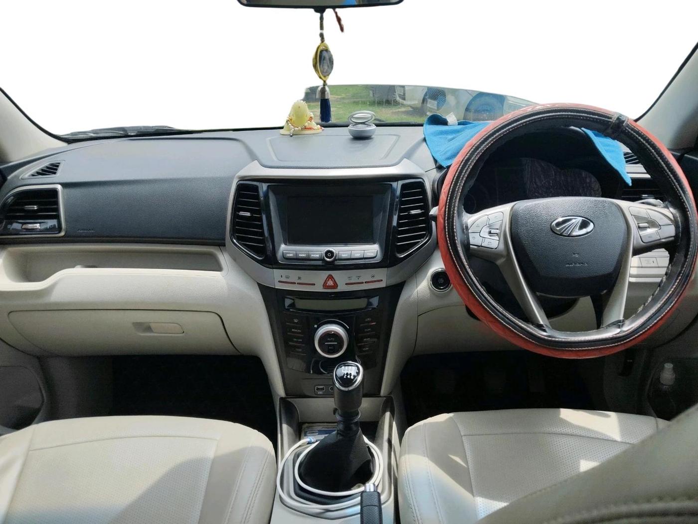 2022 Mahindra XUV300 W8 1.5 DIESEL, Diesel, Manual, 64,764 km, interior
