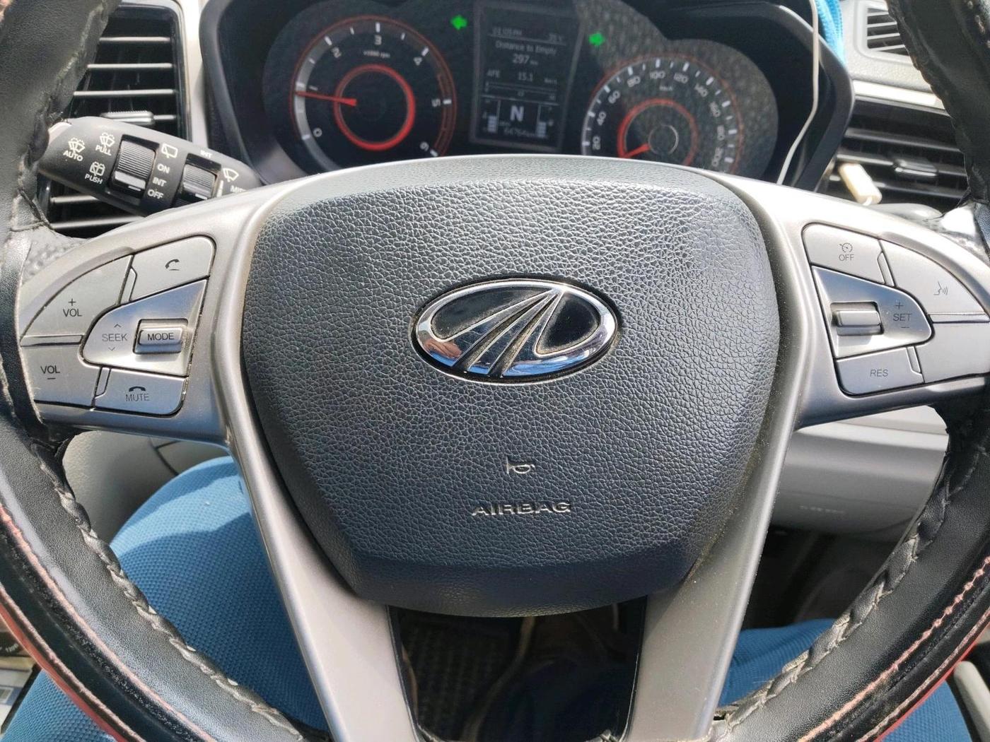 2022 Mahindra XUV300 W8 1.5 DIESEL, Diesel, Manual, 64,764 km, interior