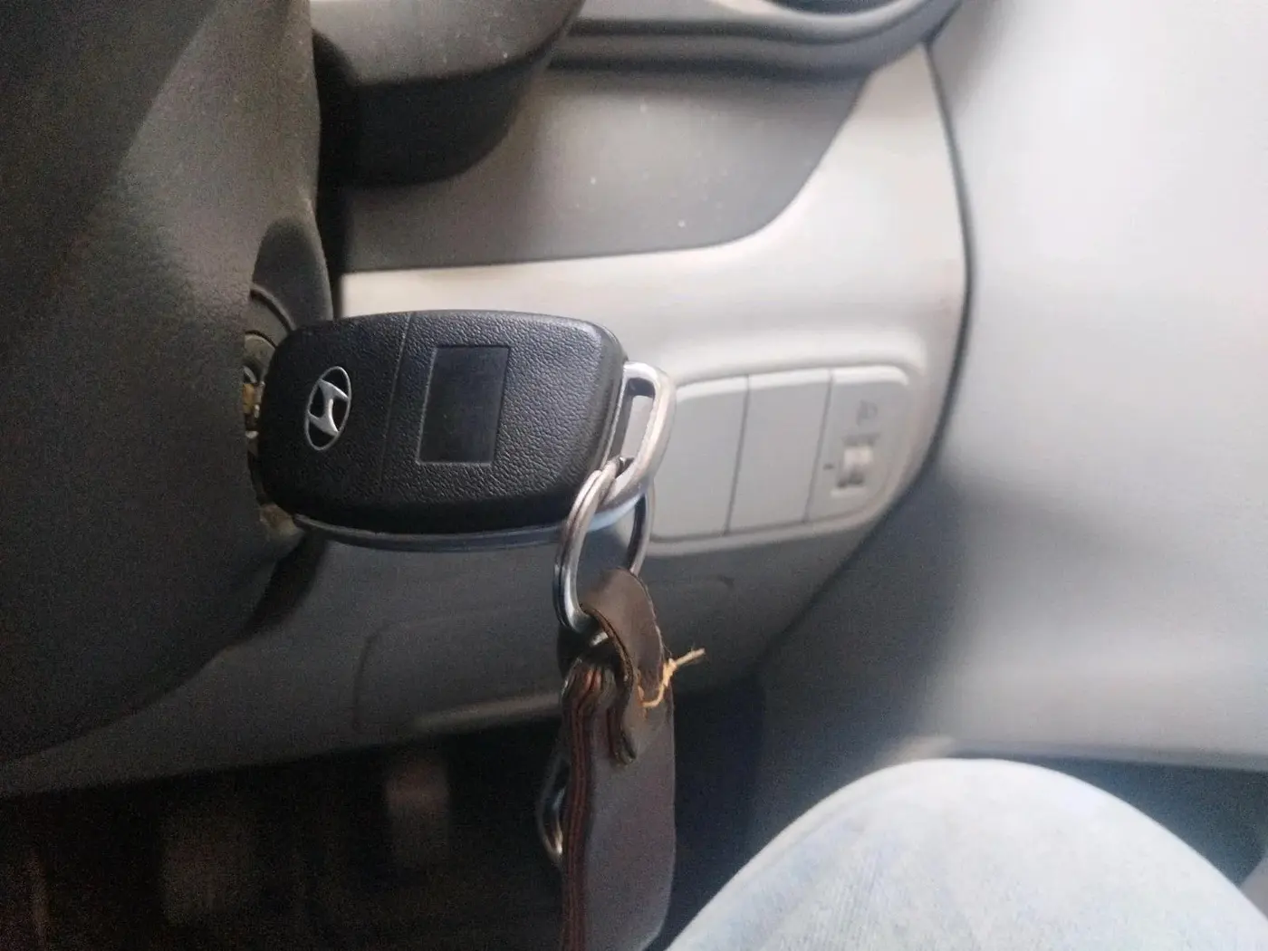 2021 Hyundai GRAND I10 NIOS MAGNA CORPORATE EDITION 1.2 KAPPA VTVT, Petrol, Manual, 42,518 km, interior