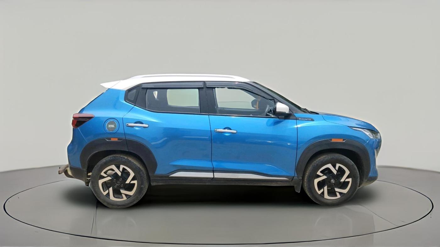 2021 Nissan MAGNITE XV DUAL TONE, CNG, Manual, 34,874 km, exterior