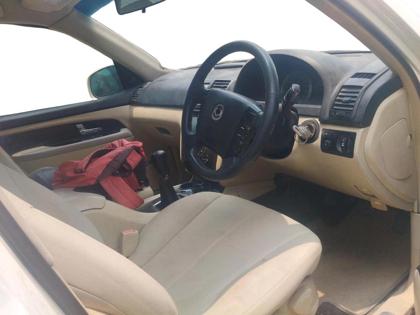 2013 Ssangyong Rexton RX 6, Diesel, Manual, 1,50,000 km, interior