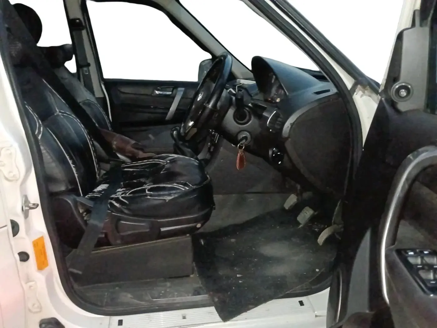 2018 Tata Safari Storme 2.2 EX 4X2, Diesel, Manual, 1,05,791 km, interior