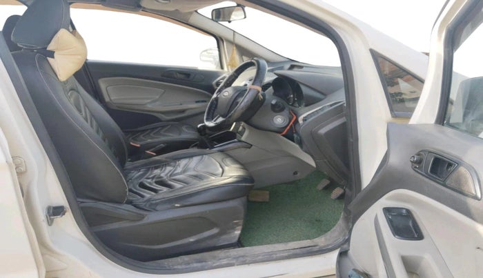 2015 Ford Ecosport AMBIENTE 1.5L PETROL, Petrol, Manual, 1,29,956 km, interior