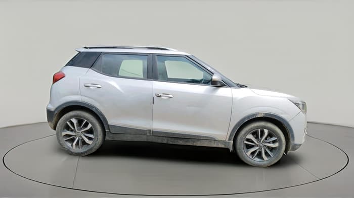 2019 Mahindra XUV300 W8 (O) 1.2 PETROL, Petrol, Manual, 1,04,843 km, exterior