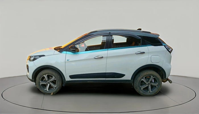 2022 Tata NEXON EV XZ PLUS, Electric, Automatic, 97,771 km, exterior