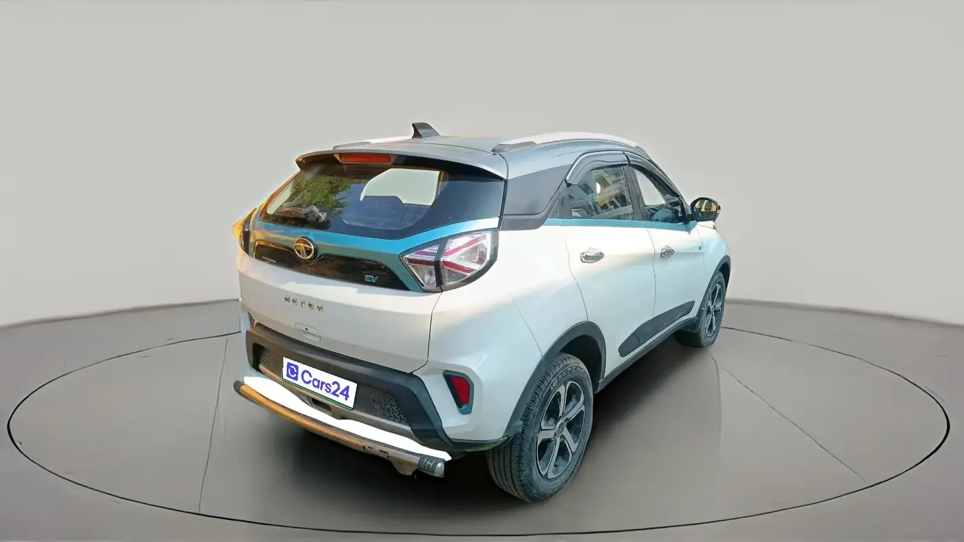 2022 Tata NEXON EV XZ PLUS, Electric, Automatic, 97,771 km, exterior