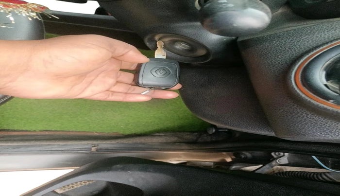 2017 Renault Kwid CLIMBER 1.0, Petrol, Manual, 88,520 km, interior