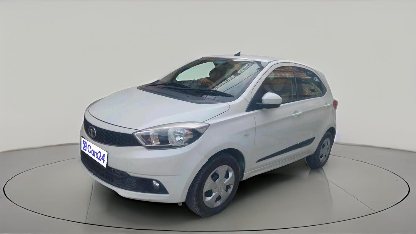 2016 Tata Tiago XT PETROL, Petrol, Manual, 1,05,006 km, exterior