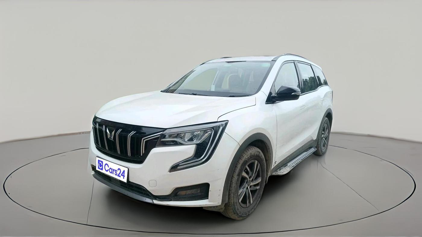 2023 Mahindra XUV700 AX 5 D MT 7 STR, Diesel, Manual, 45,642 km, exterior