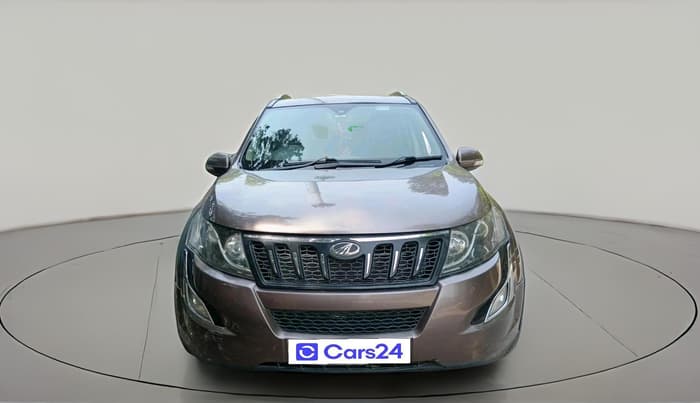 2017 Mahindra XUV500 W10, Diesel, Manual, 2,18,490 km, exterior