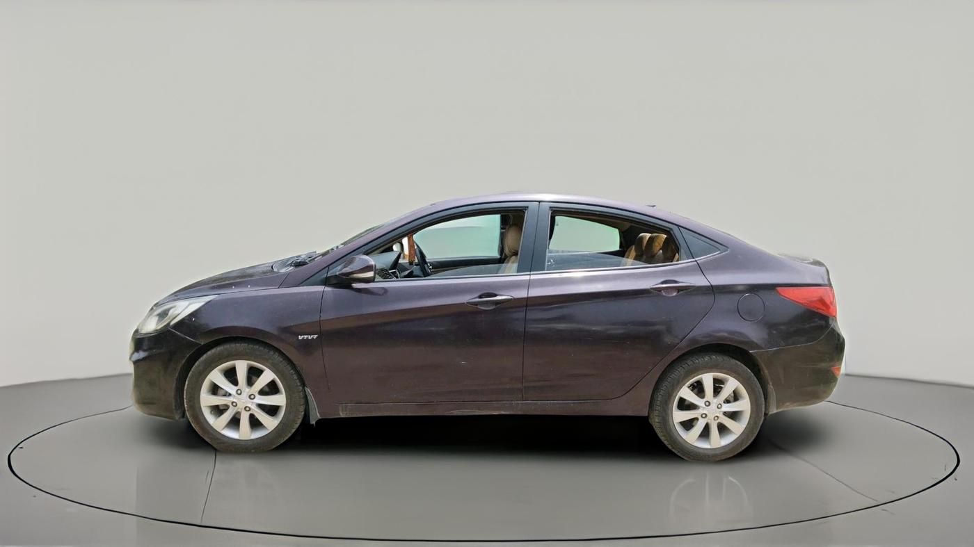 2011 Hyundai Verna FLUIDIC 1.6 VTVT SX, Petrol, Manual, 57,283 km, exterior