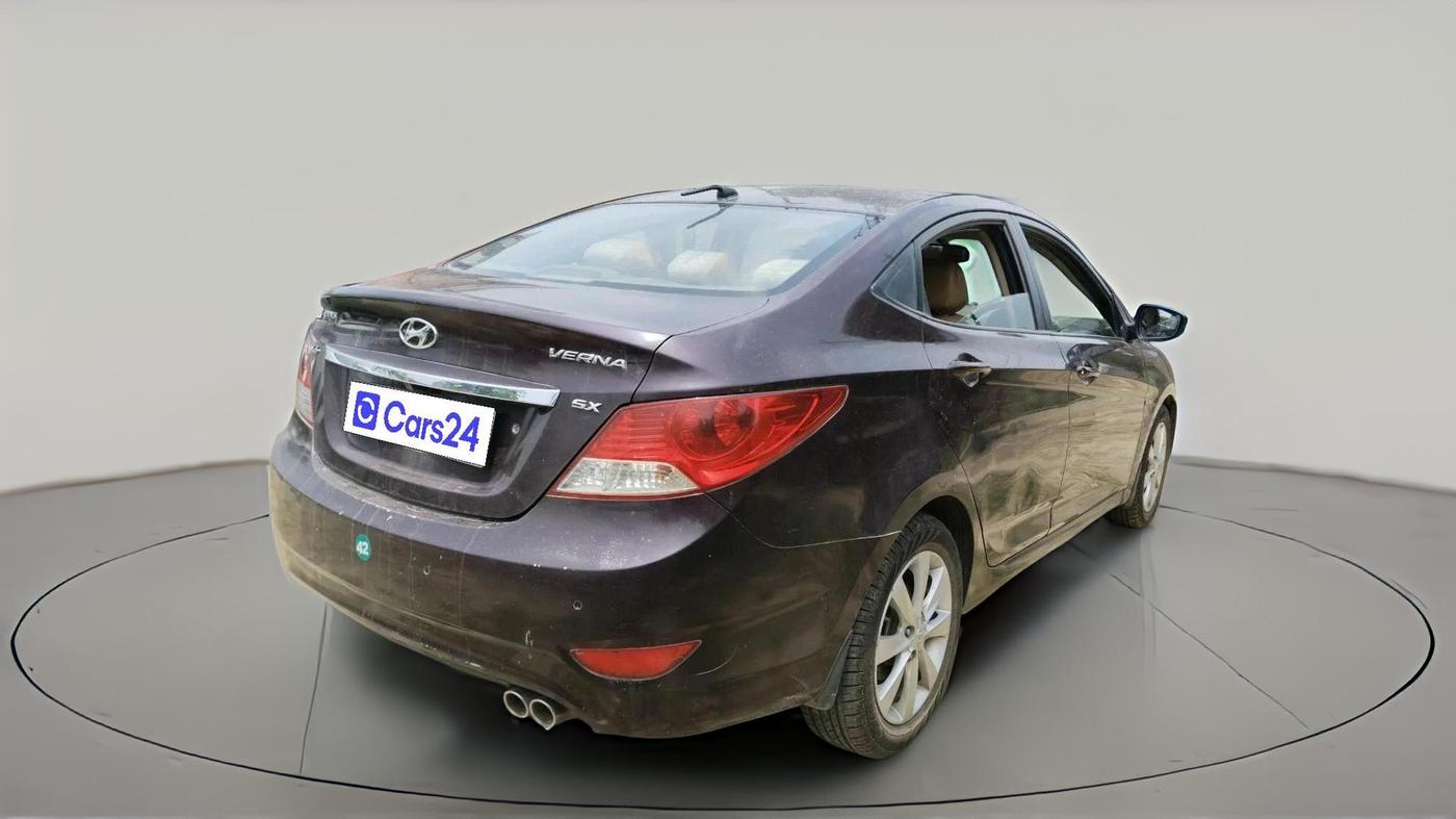 2011 Hyundai Verna FLUIDIC 1.6 VTVT SX, Petrol, Manual, 57,283 km, exterior
