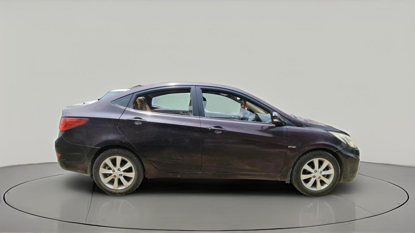 2011 Hyundai Verna FLUIDIC 1.6 VTVT SX, Petrol, Manual, 57,283 km, exterior