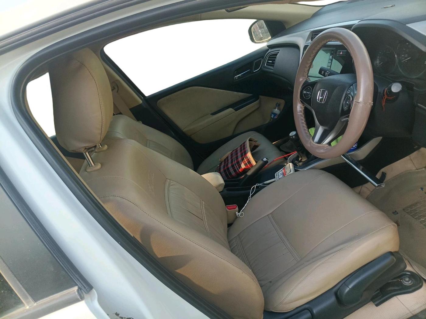 2019 Honda City 1.5L I-DTEC V, Diesel, Manual, 1,20,388 km, interior