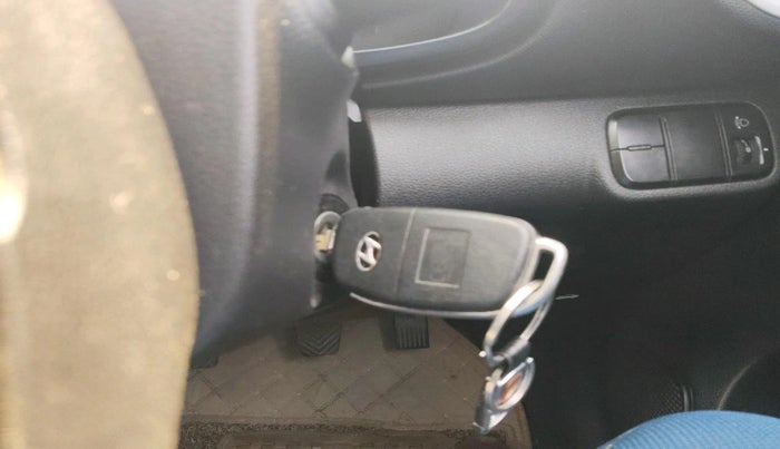 2021 Hyundai VENUE S 1.2, Petrol, Manual, 1,13,168 km, interior