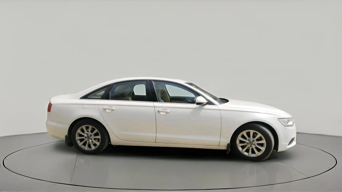 2013 Audi A6 2.0 TDI PREMIUM, Diesel, Automatic, 1,00,322 km, exterior