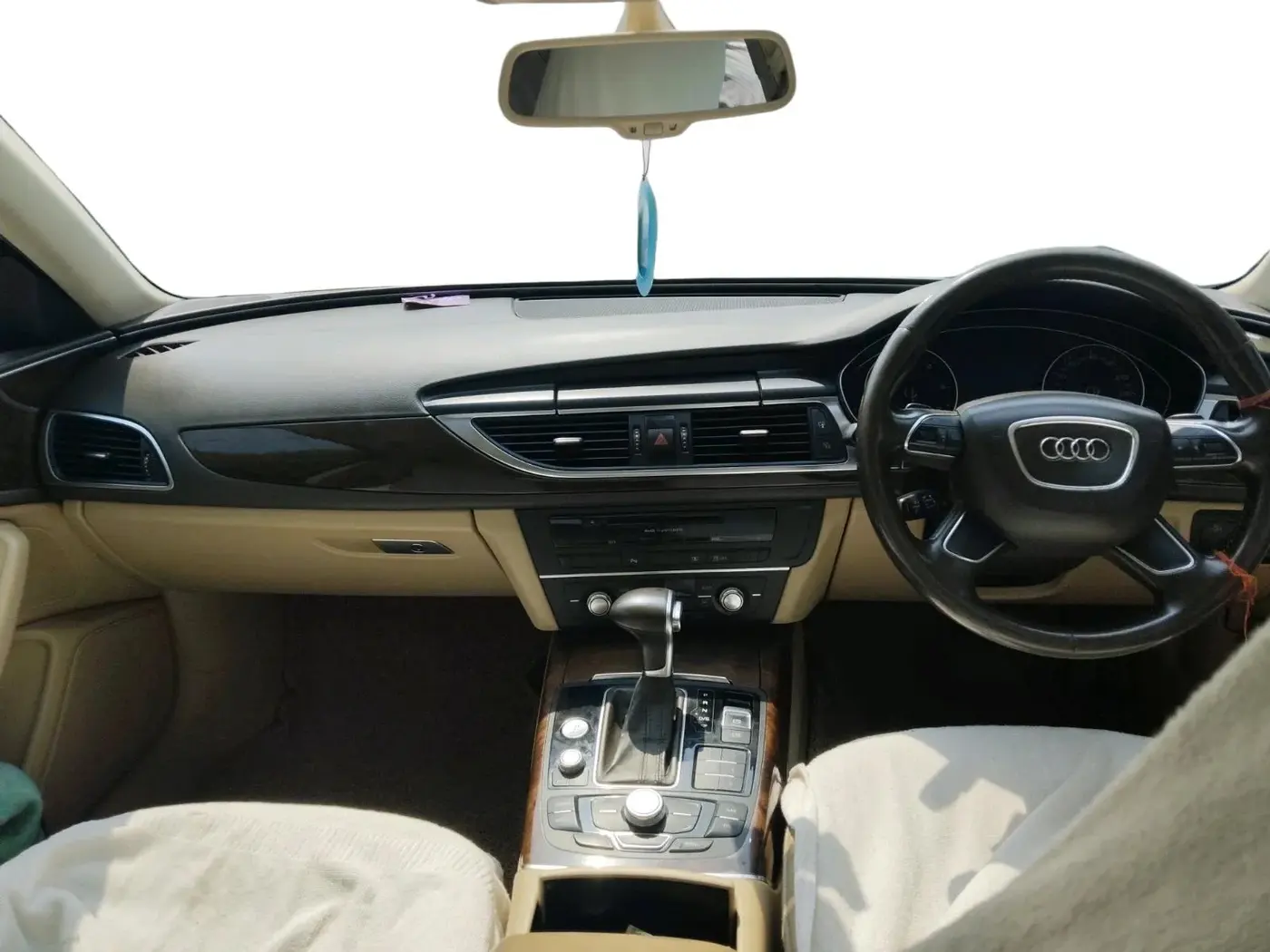 2013 Audi A6 2.0 TDI PREMIUM, Diesel, Automatic, 1,00,322 km, interior