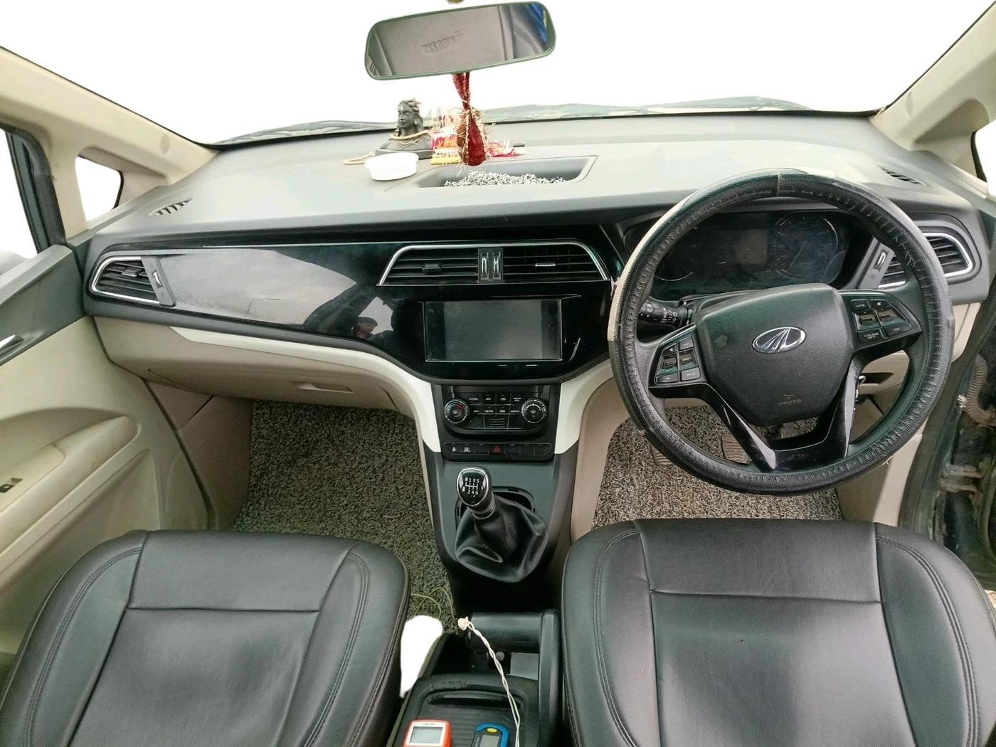 2018 Mahindra MARAZZO M8 7 STR, Diesel, Manual, 1,19,879 km, interior