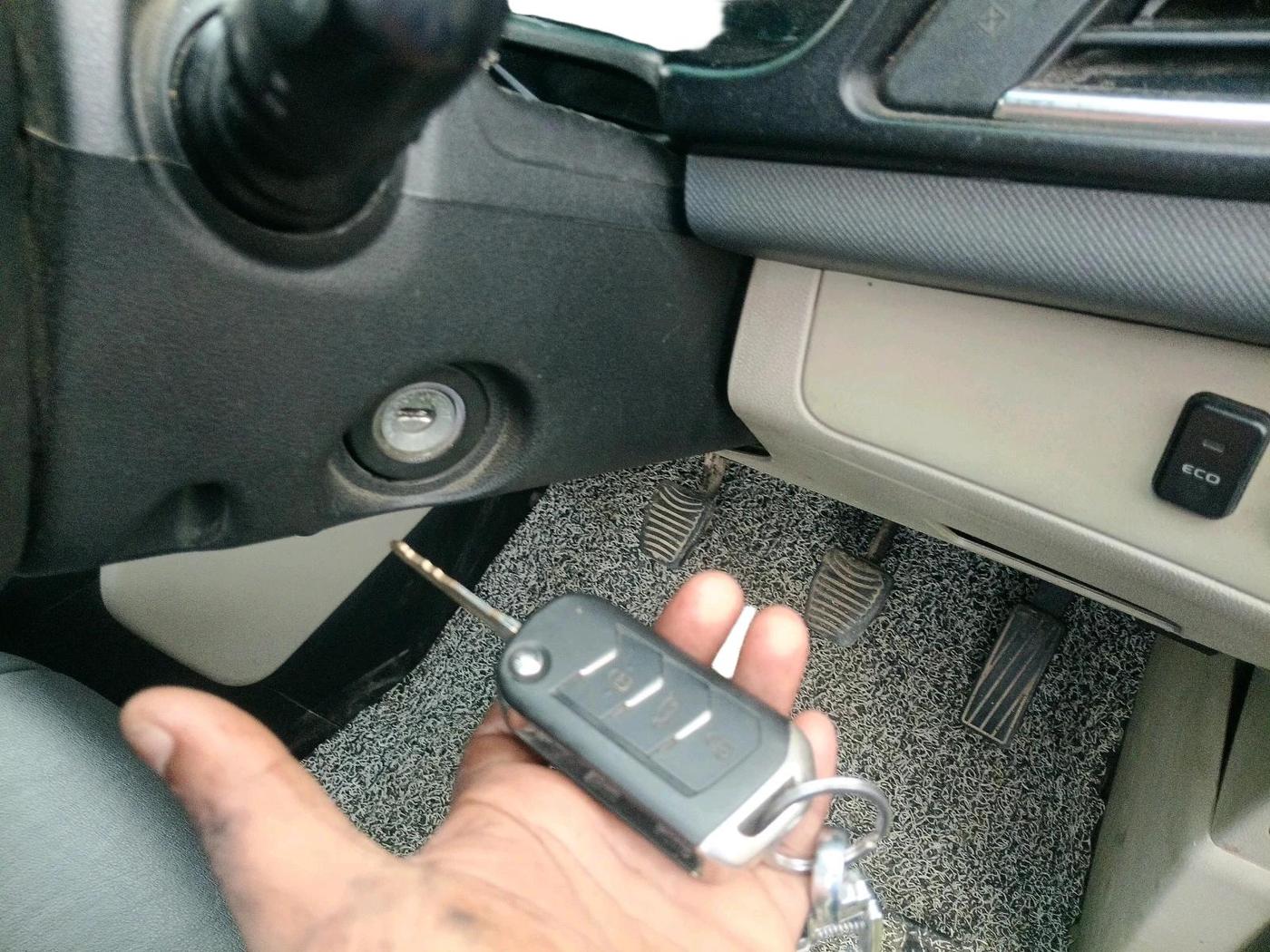 2018 Mahindra MARAZZO M8 7 STR, Diesel, Manual, 1,19,879 km, interior
