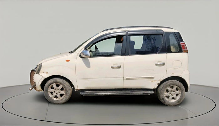 2013 Mahindra Quanto C8, Diesel, Manual, 29,119 km, exterior