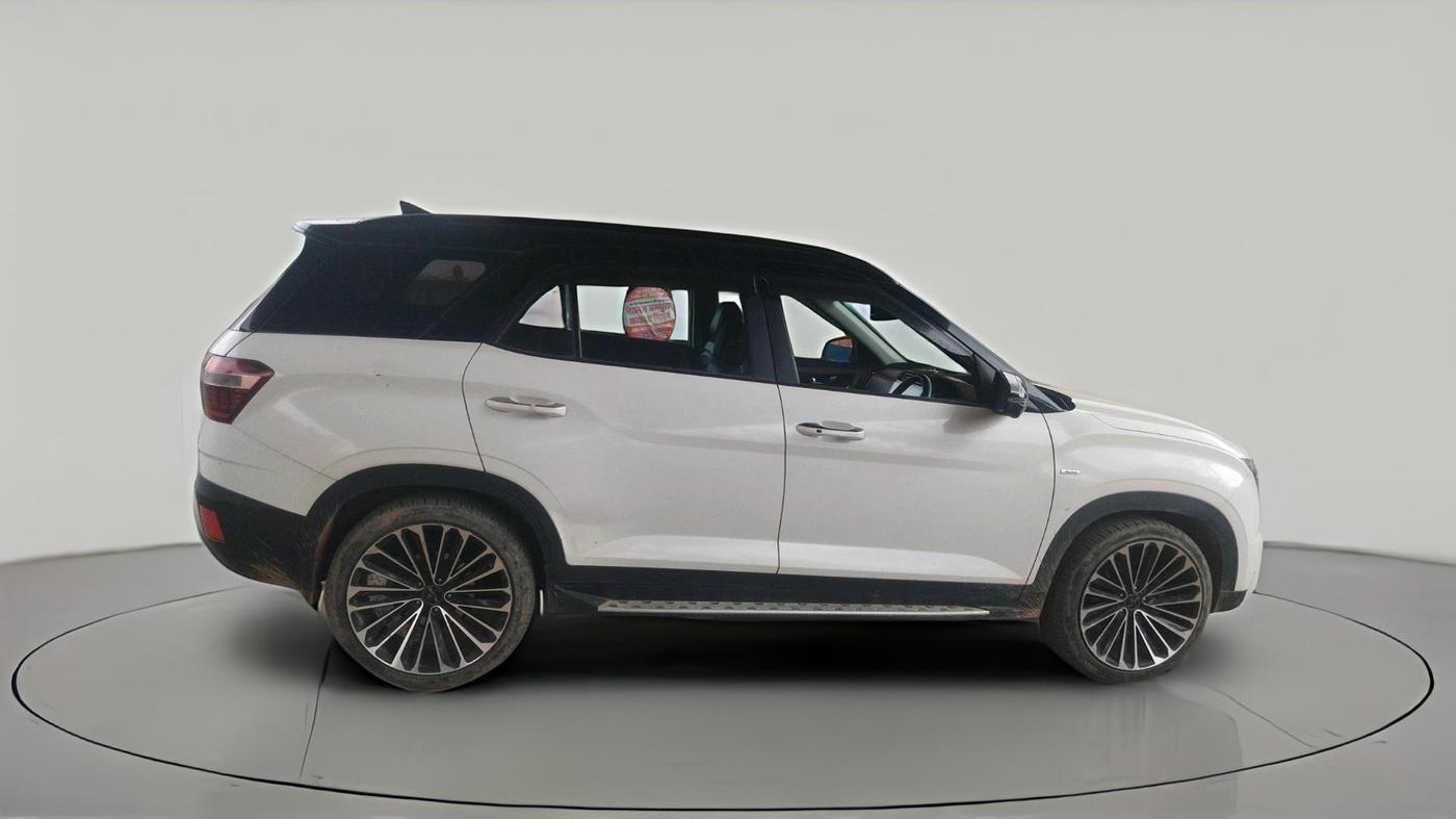 2021 Hyundai ALCAZAR 2.0 SIGNATURE (O) AT 6STR DUAL TONE, Petrol, Automatic, 71,214 km, exterior