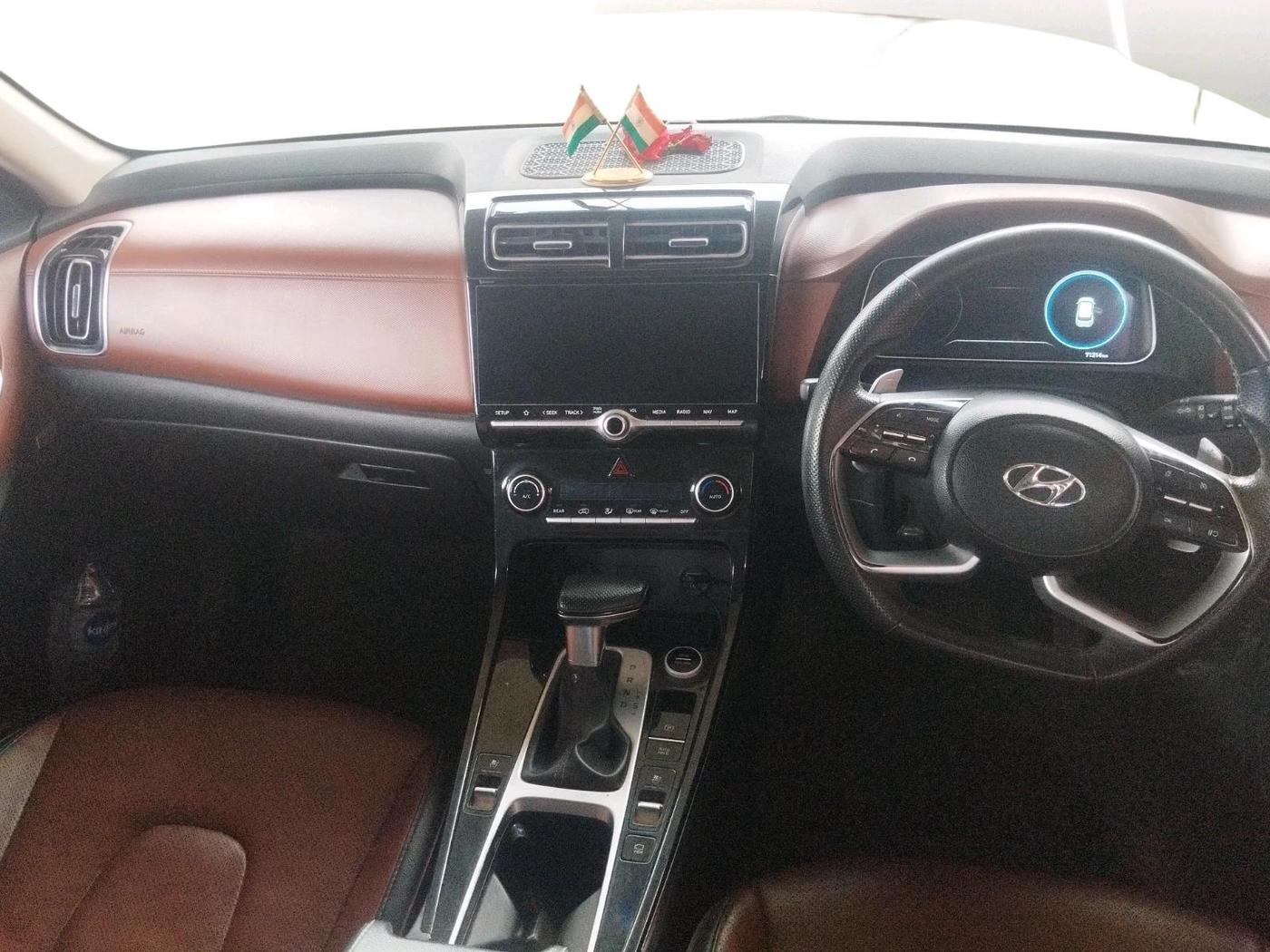2021 Hyundai ALCAZAR 2.0 SIGNATURE (O) AT 6STR DUAL TONE, Petrol, Automatic, 71,214 km, interior