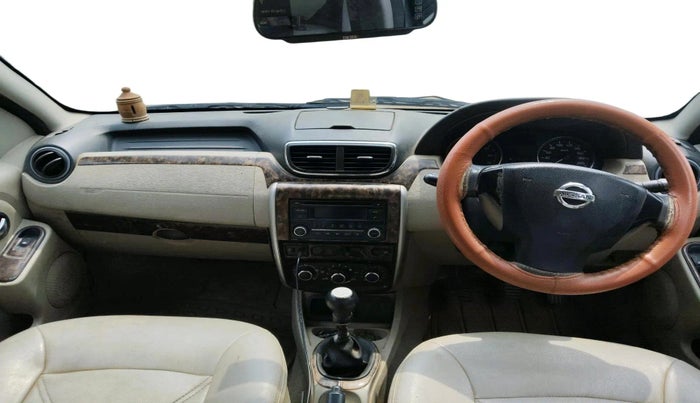 2014 Nissan Terrano XL (D), Diesel, Manual, 1,06,694 km, interior