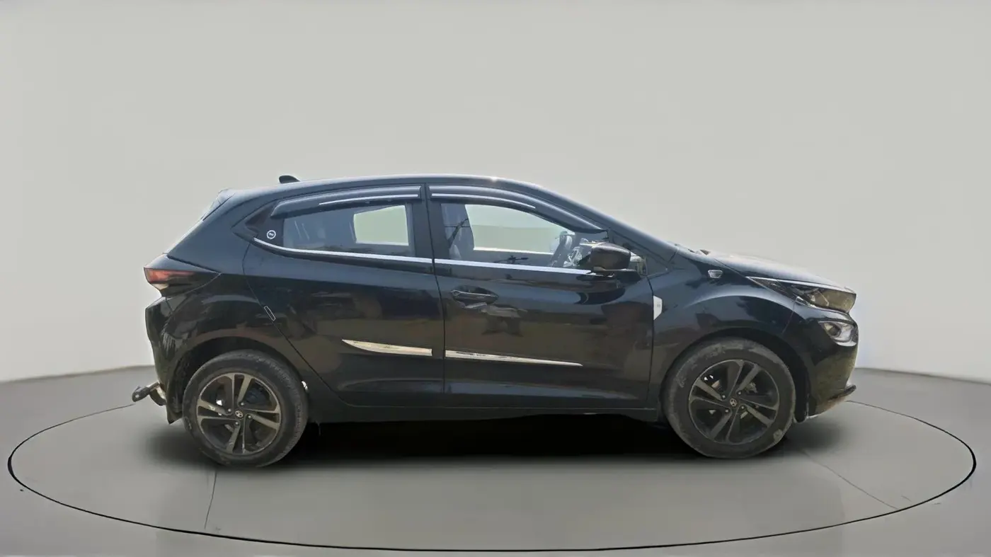 2024 Tata ALTROZ XT PETROL DARK EDITION, Petrol, Manual, 14,891 km, exterior