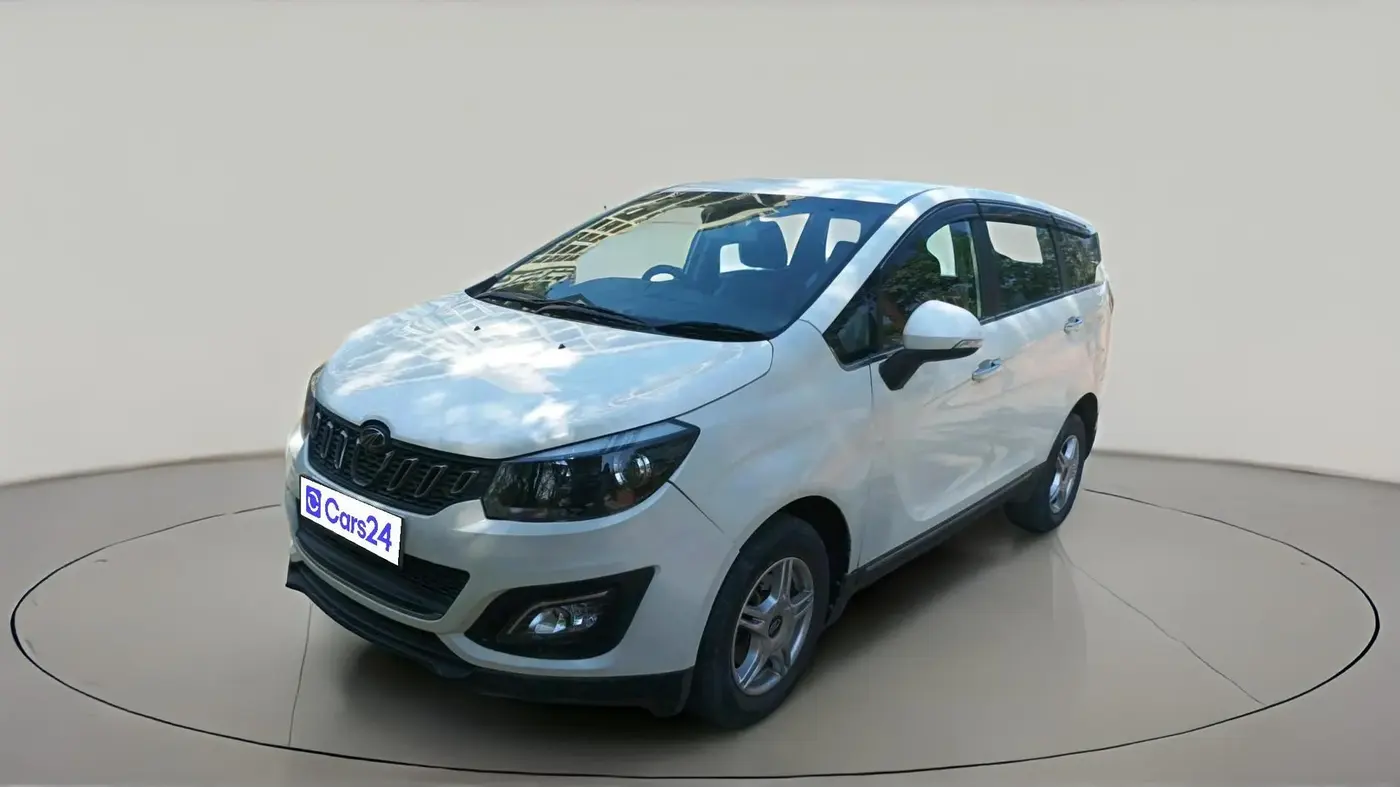 2018 Mahindra MARAZZO M6 7 STR, Diesel, Manual, 95,000 km, exterior