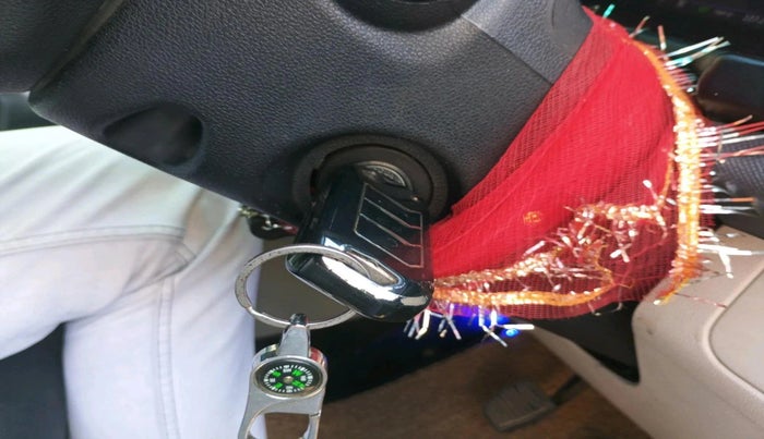 2018 Mahindra MARAZZO M6 7 STR, Diesel, Manual, 94,293 km, interior