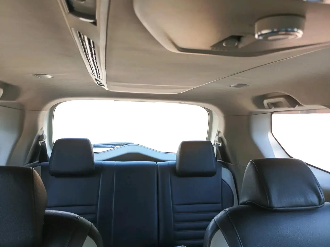 2018 Mahindra MARAZZO M6 7 STR, Diesel, Manual, 95,000 km, interior