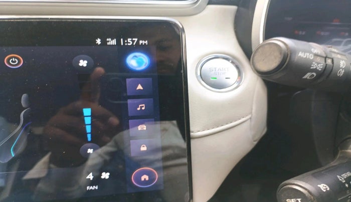 2022 MG ASTOR SMART 1.5 MT, Petrol, Manual, 82,437 km, interior