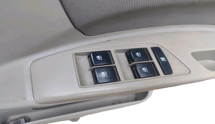 2016 Mahindra Scorpio S6 PLUS, Diesel, Manual, 1,14,842 km, interior