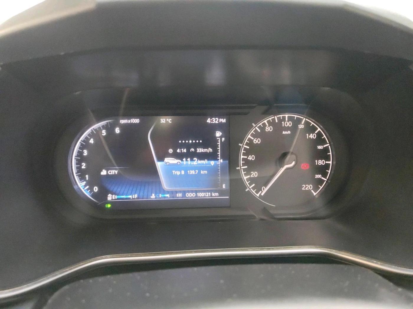 2021 Tata Safari XZ PLUS, Diesel, Manual, 1,00,121 km, interior
