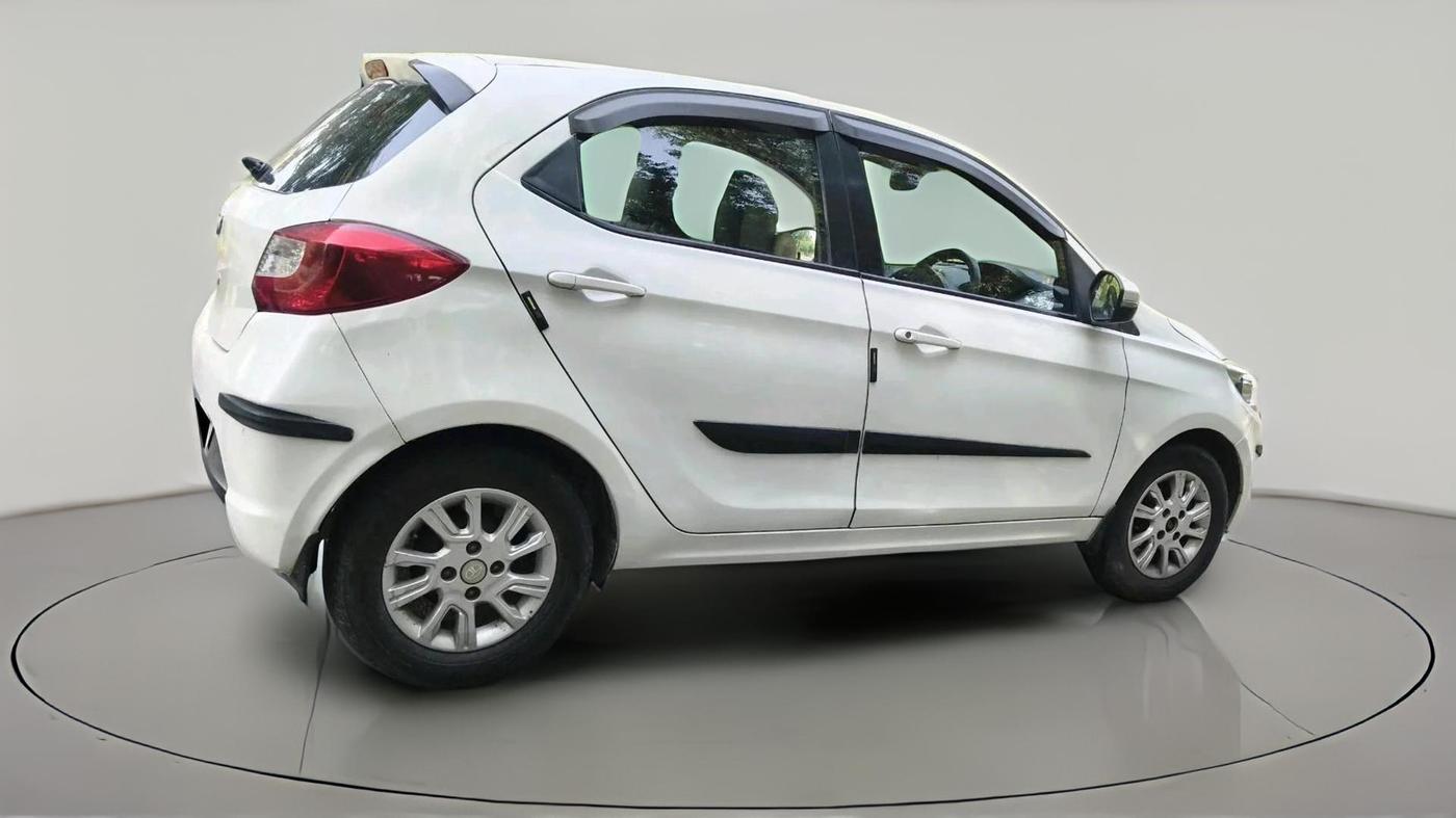 2017 Tata Tiago XZ PETROL, Petrol, Manual, 54,814 km, exterior
