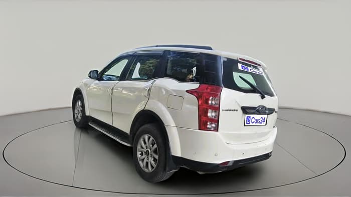 2018 Mahindra XUV500 W10, Diesel, Manual, 1,01,562 km, exterior