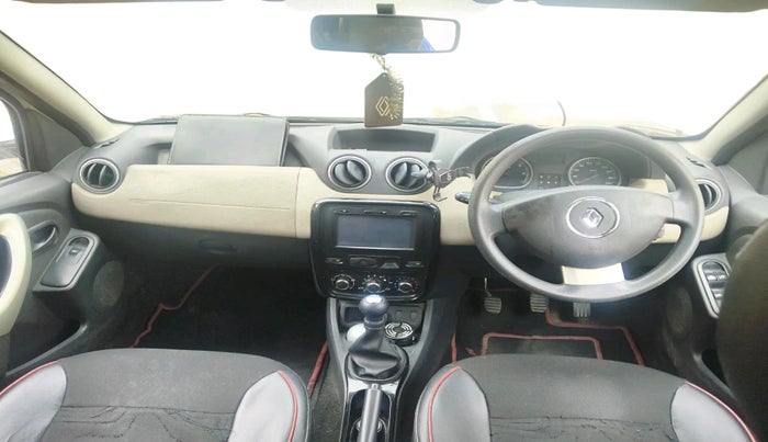 2014 Renault Duster 85 PS RXL DIESEL, Diesel, Manual, 1,68,571 km, interior