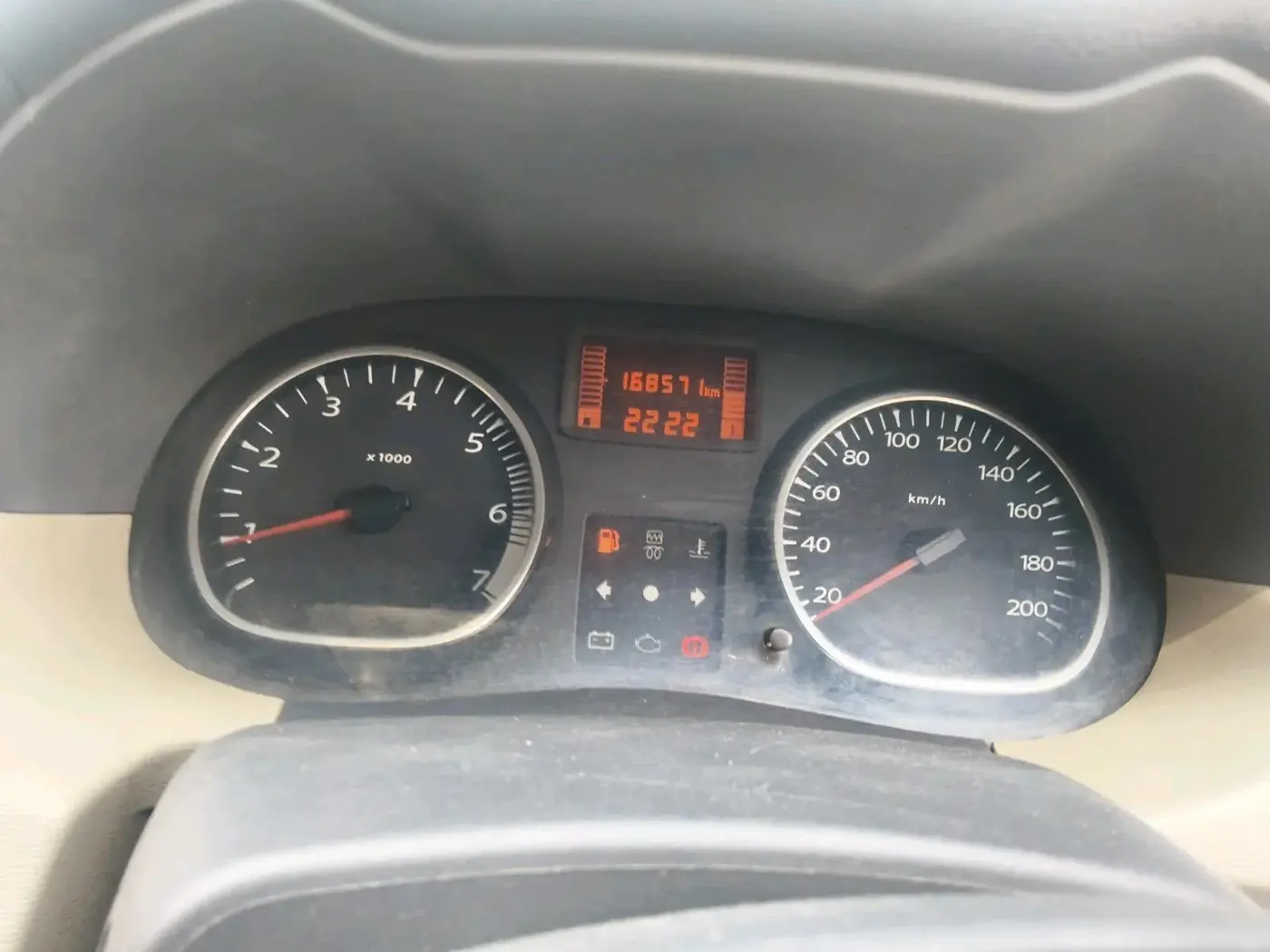 2014 Renault Duster 85 PS RXL DIESEL, Diesel, Manual, 1,68,571 km, interior