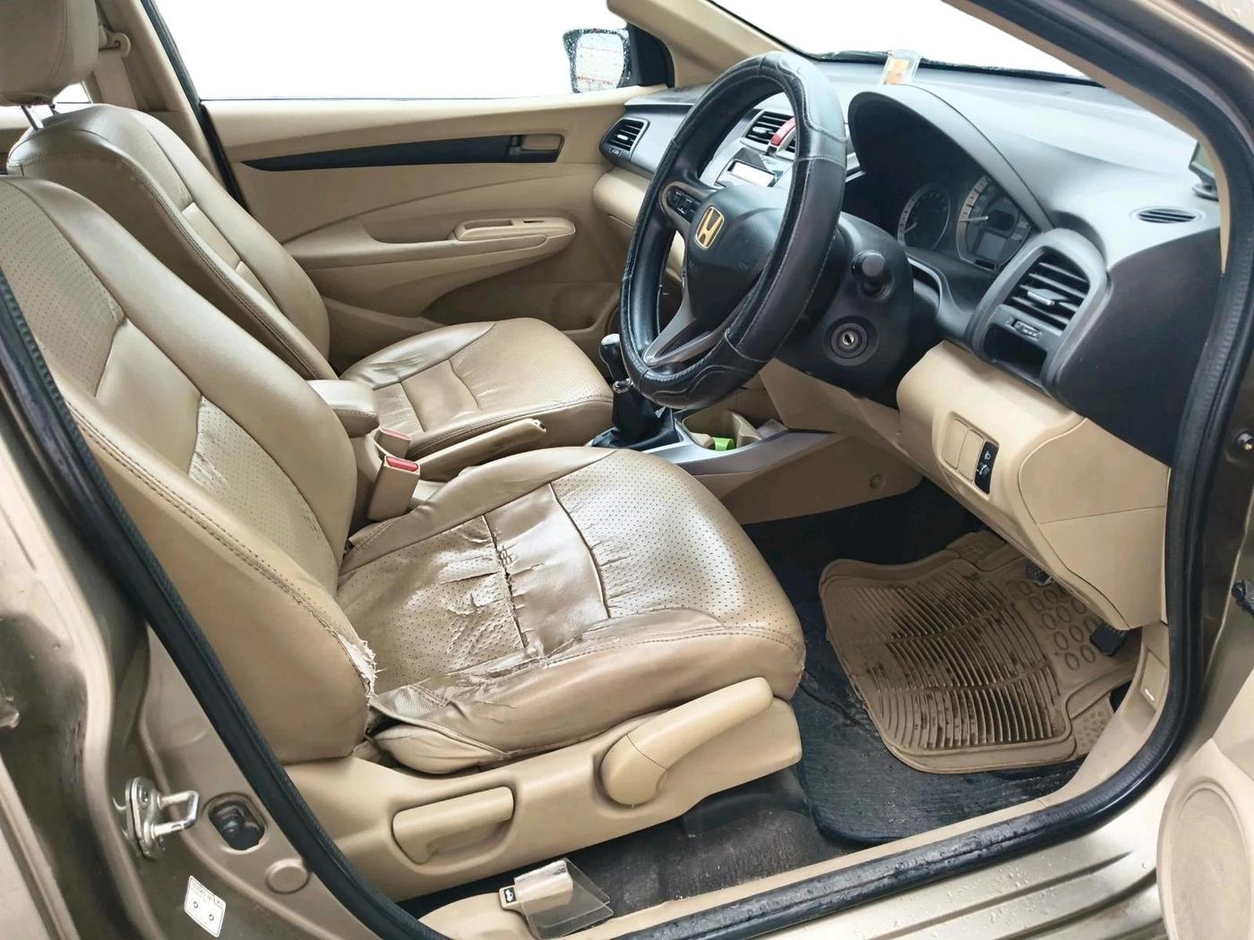 2012 Honda City 1.5L I-VTEC S MT, Petrol, Manual, 1,36,698 km, interior