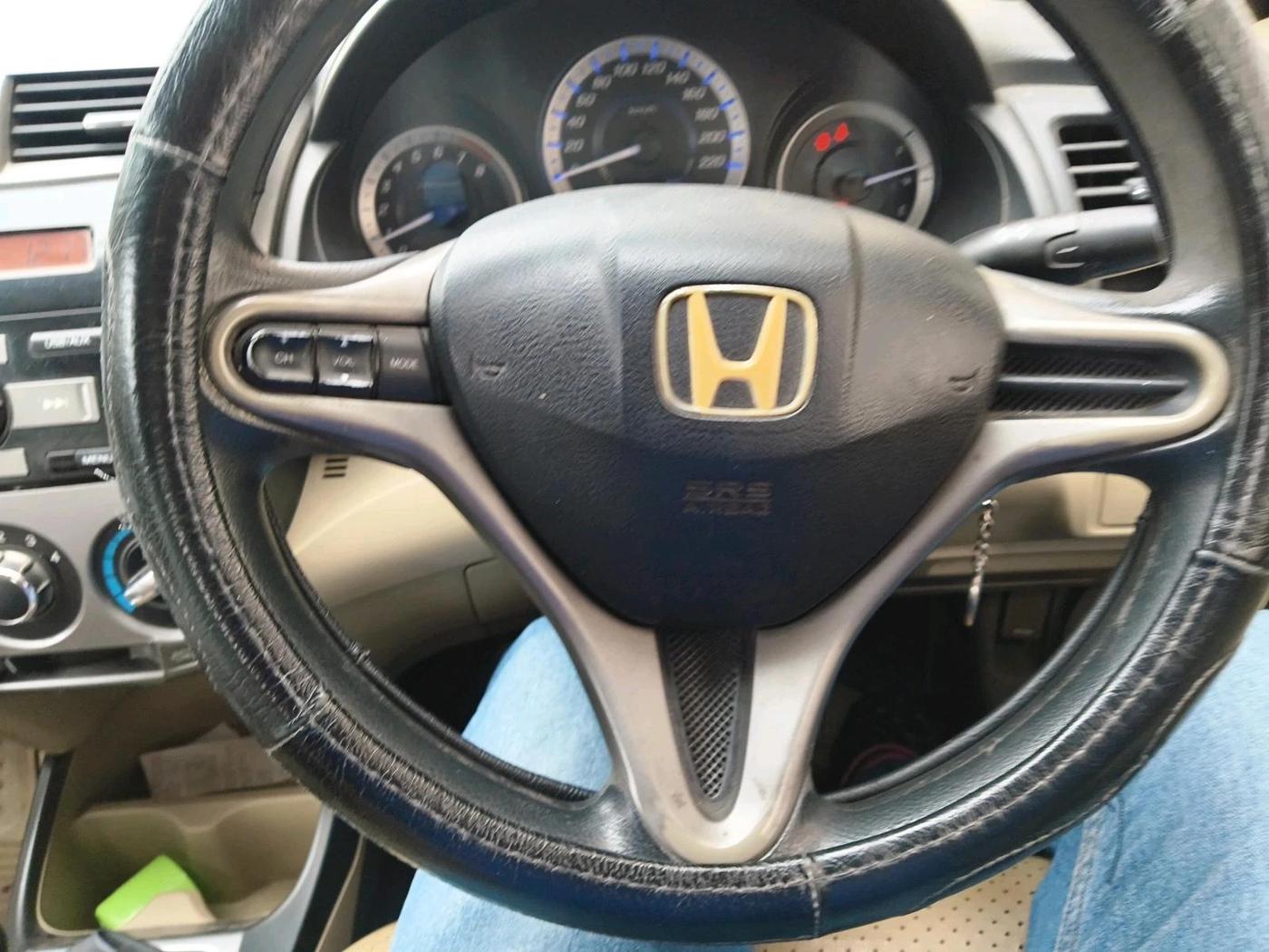 2012 Honda City 1.5L I-VTEC S MT, Petrol, Manual, 1,36,698 km, interior