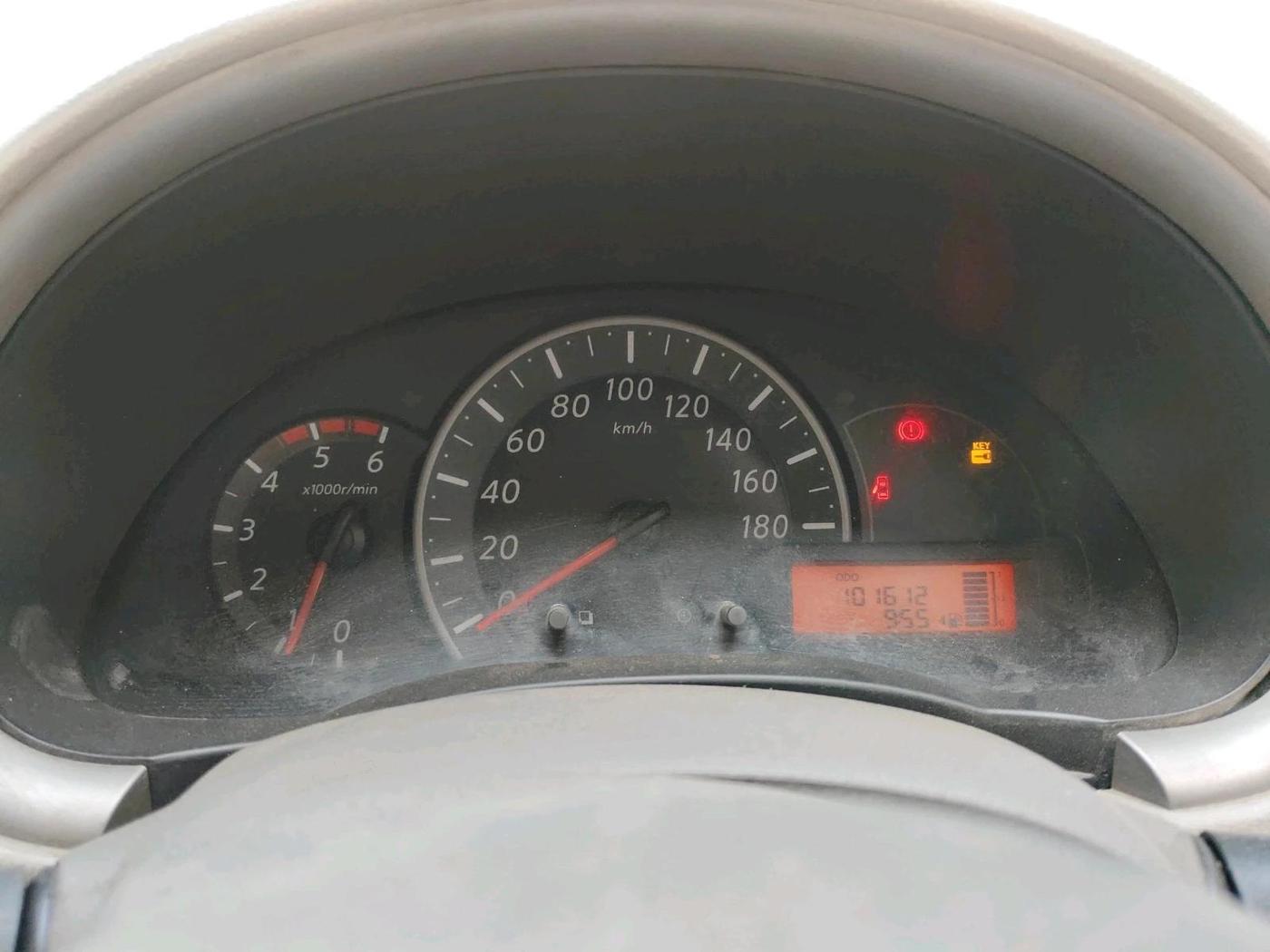 2013 Nissan Micra XV PREMIUM DIESEL, Diesel, Manual, 1,01,612 km, interior